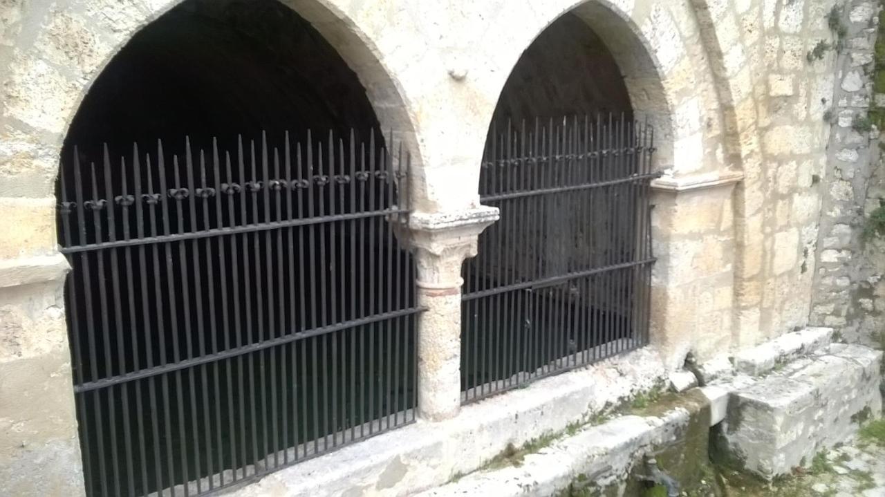Gite De Claire 雷克图尔 外观 照片